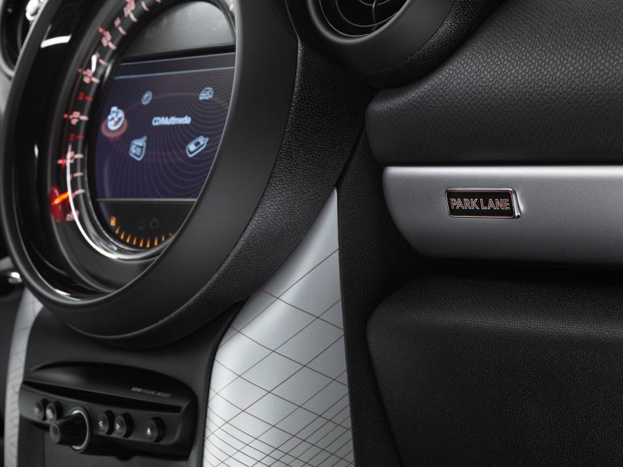  Mini Cooper Countryman Park Lane 2015 года  (фото 20 из 40)